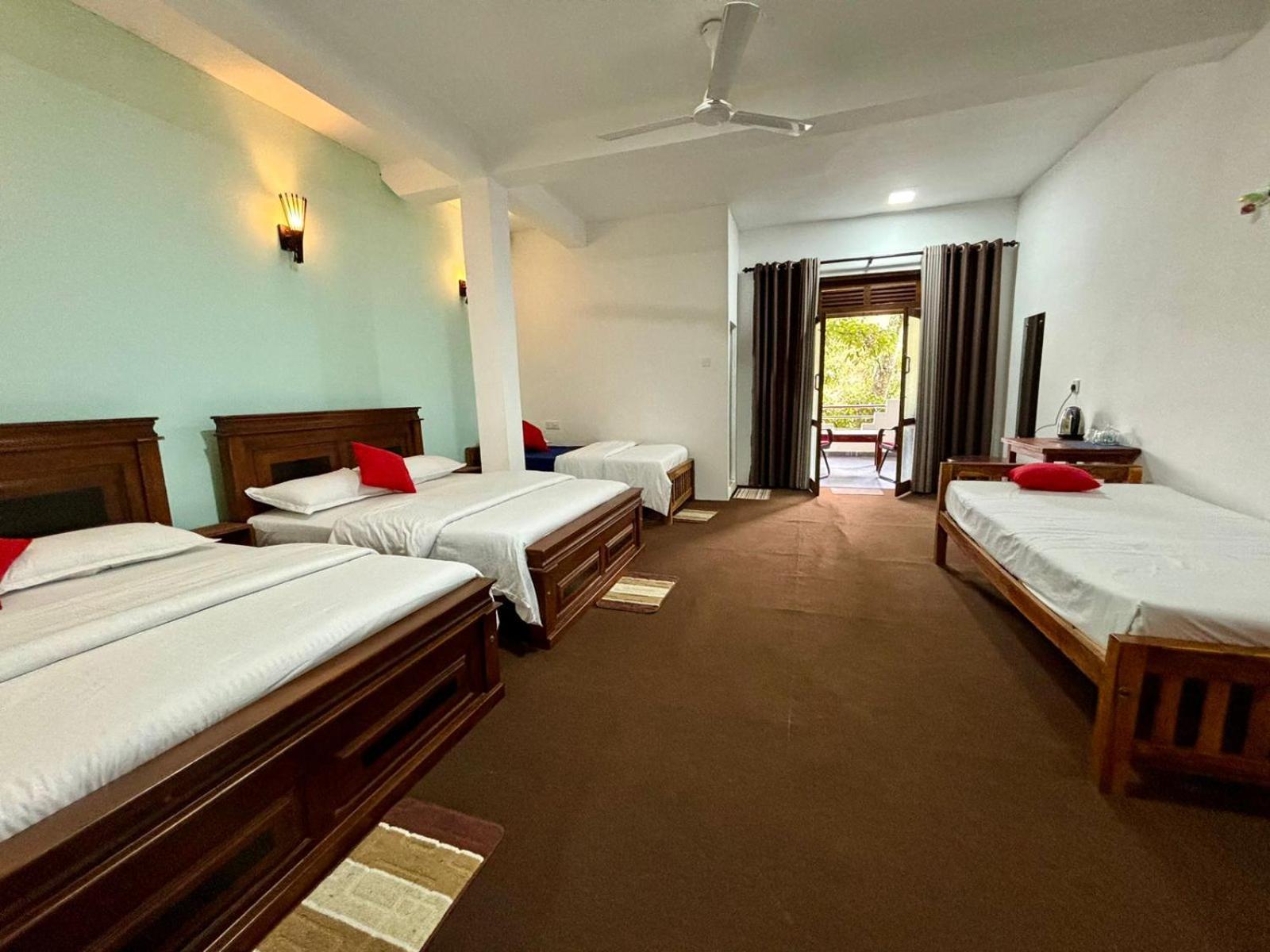 Kithaya Ella Hotel Екстериор снимка